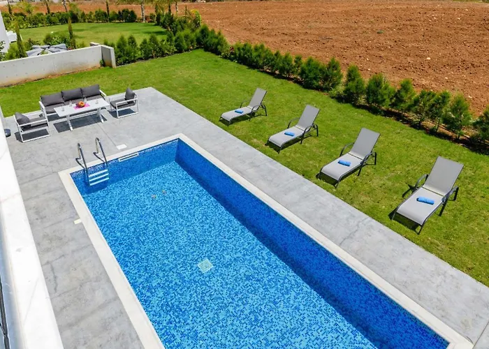 Vila By The - White Coral *