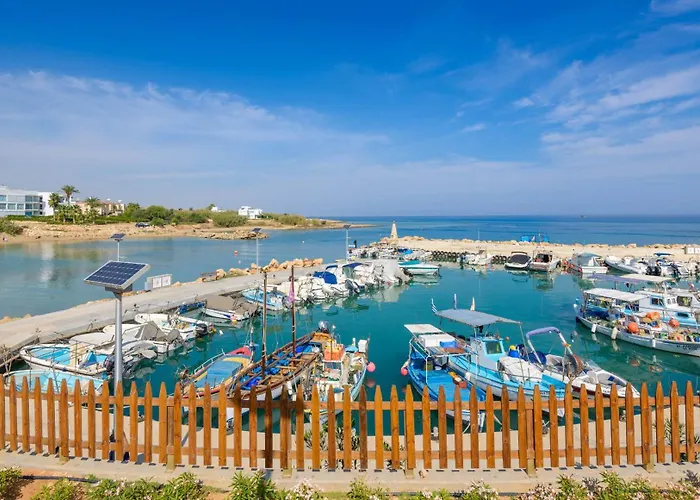 By The - White Coral Vila *