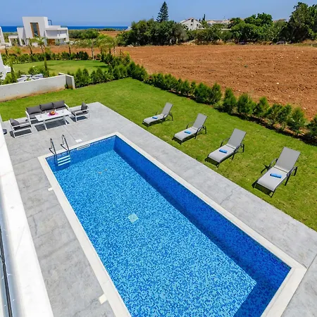 فيلة By The - White Coral *